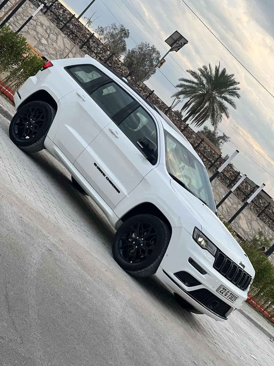 للبيع جيب اس  / 2022  S
( خـليـجـي )وكالة هارلم

فول فول مواصفات 1/1

فورويل 

بانوراما ع طول السياره

داخل احمر 

عداد المسافات : 56 الف فقط

السياره كفاله عامه عدا رصعتين صغار بي دي ار مكينه وكير كلها كفاله عامه

 ( وكاله هارلم) ام الرادار

مكينة  3600 6 سلندر  

 سقف بانوراما ع طول السياره

 كشنات جلد  احمر+ كهرباء + تدفئه + خزن ٣ وضعيات 

 نظام النقطة العمياء 

 ويل حجم 20 بلادي سبورت 

 نضام خاص للطرق الوعرة 

تشغيل عن بعد 

مري كهرباء وشفط

 مرايا متحسسة للضوه العالي 

 بخاخات لتنضيف اللايتات الامامي

 نظام تشغيل واطفاء المحرك اوتماتيكي للتوفير وعدم صرف الوقود عند الايقاف (AUTO START SYSTEM)

 

وضعيات قيادة التحكم بيهم عن طريق الماوس 

لايت زنون امامي ولد خلفي 

اوتو بارك

 ستيرن كهرباء + تدفئه ستيرن 

 ريموت كنترول عدد 2 

 حساسات خلفية امامية

وبعد هواي مواصفات معروفه مواصفات ال S

السياره جاهزه ومابيها دينار مصرف وبلعافيه ع ياخذها

مكان السياره بغداد -الحرية

للاستفسار :***********
