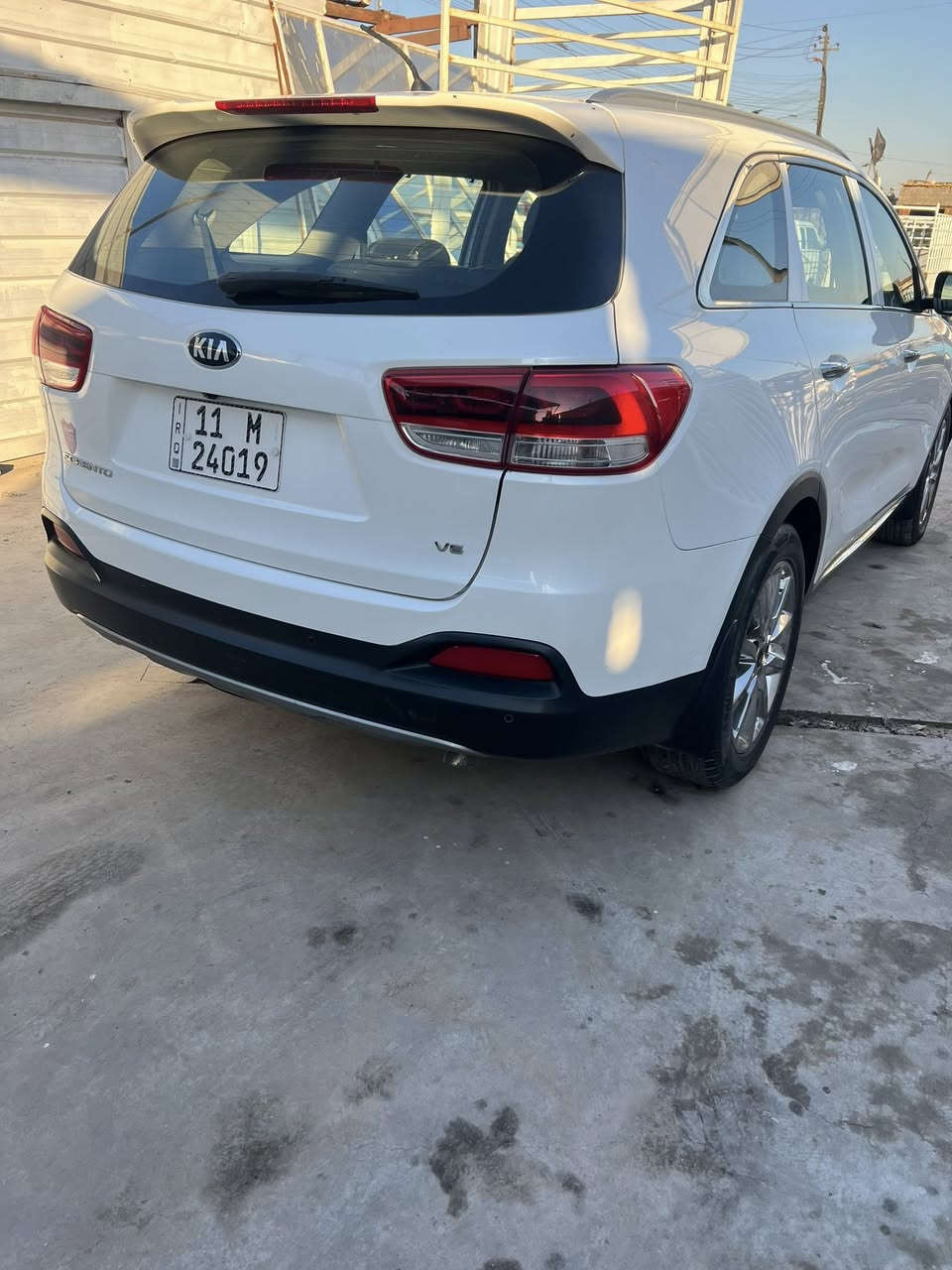 كيا سورنتو 2018 خليجي 7 راكب 6 سلندر 3 قطع تبريد سيارة مكفولة من الضربة والصبغ
والتبديل ، حساسات امامية خلفية زراك لايت كشنات كهرباء جنطة كهرباء مع بصمتين مع علامة سورنتو بالدوسة لايت زنوس بلاجيكتور عدسات بكلايت ليد وتخم تاير حدادية جديد رقم بغداد انكليزي بأسمي سنوية لـ 27 هزة جديد
 السعر 235
العنوان بغداد رقم الهاتف ***********
