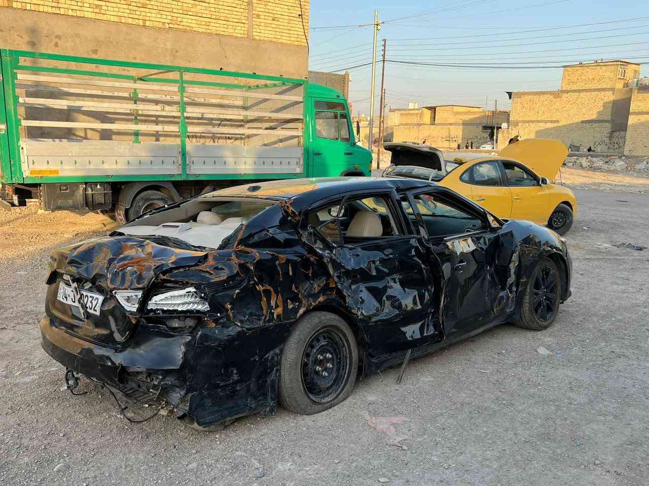 سلام عليكم للبيع نيسان 2021رقم دهوك انكليزي ارقام سنويه جدد تحويل مباشر اخوان سياره تعرضت لحادث ضربه جاملغ خلفي +أبواب صفحه اليمنى طخطخات ابيع ع حادثهه فقط بدون دواخل سابقا مكفوله شواصي لغود ايرباكات كير مكينه جدد شغاله وتمشي تبريد ثلج مواصفات معروفه مكان السياره بغداد السعر 58$مناسب 
الاستفسار ***********
