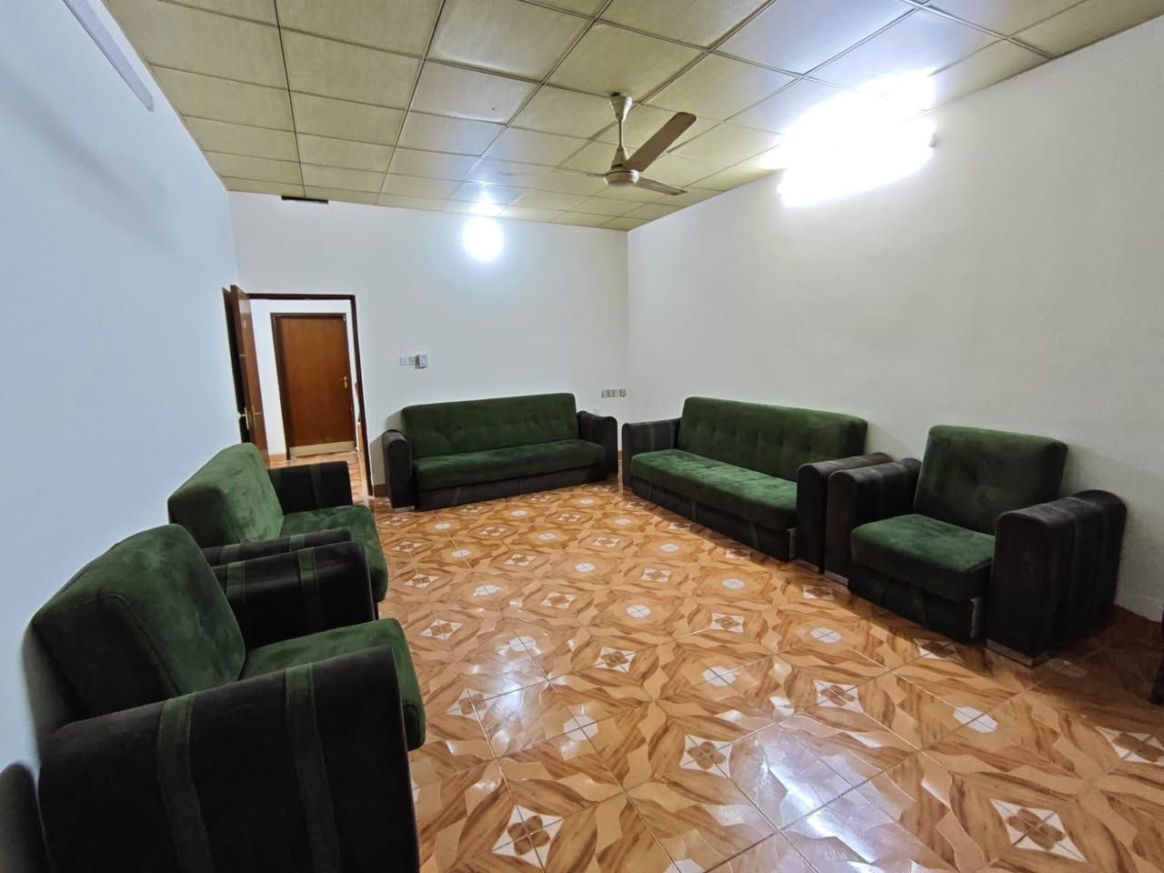 سلام عليكم قنفات تركي سريري للبيع حولت بيت جديد وما اريد اشدهم بيهم براغي بداخل ينشد وينفتح
***********
