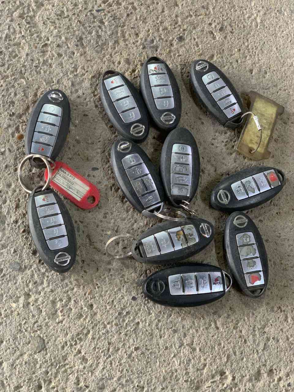 متوفر بصمة نيسان التيما من
موديل 2008 _2018 و بسعر 75 الف
العنوان /ديالى المقدادية - الشارع العام- مجاور سونار شهربان  ***********
