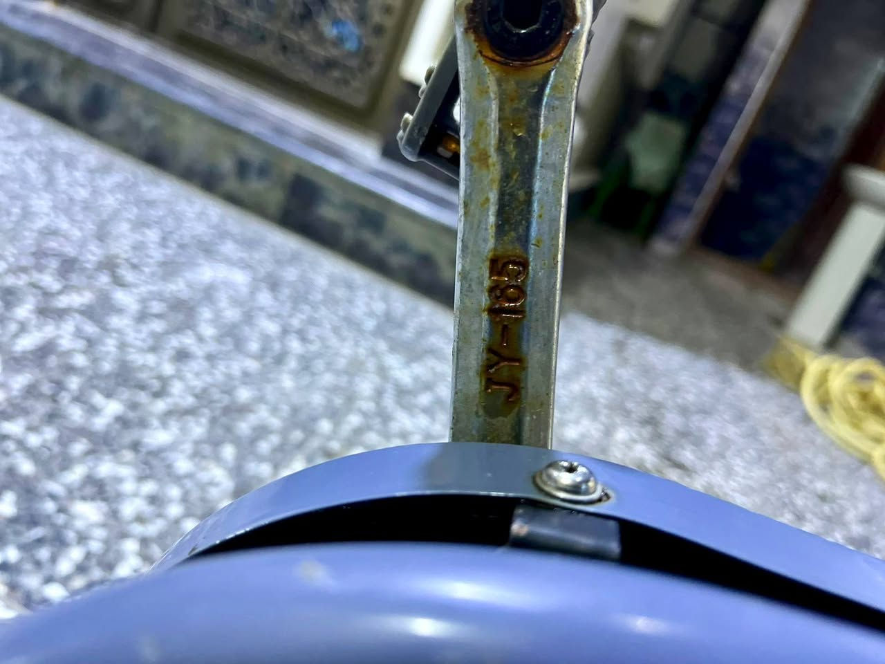 باسكل يابني مختم شخط مابي موديل 22 عكرب وحساس العنوان: بغداد الدورة قرب مدرسة بلاط الشهداء للتوصل على رقم *********** بي واتساب
