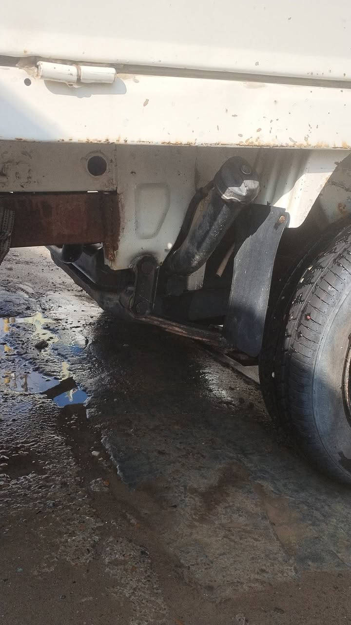 السلام عليكم شانكه لبيع السياره موديل 2010 اوراقهه كامله وصاحبه ابسامر مكفوله كير ومحرك وتانكي بانزين وكهربايات وشلصي وجواه 3 تايرات اخو الجديد بس واحد تعبان السعر 14 ورقه وبيهه مجال بصيطه ***********
