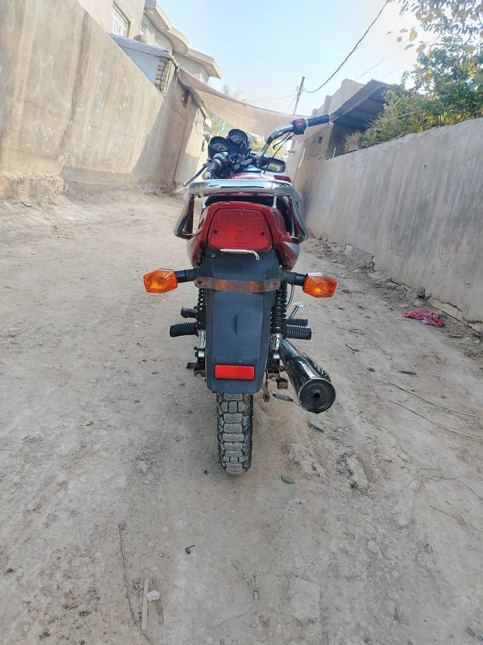 سلام عليكم للبيع دراجه نوع دايون موديل ٢٠١٨ مكفوله أوراق اصولي كلشي بيه شغال كهربائيات كله شغاله
مكاني. حله
الرقم ***********
