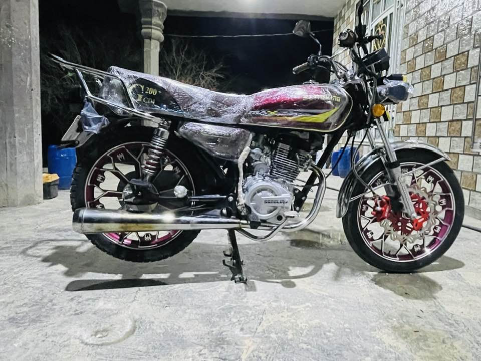 سلام عليكم 👋للبيع دراجة سافان 25 محرك 200باب أول ختم سونك دراجة كاملة مكملة 👌كلشي بل دراجة شغال أوراق أصولي 📃 وبعد احلة من الصورة 🌿الدراجة بعدهة شركة ما ماشية ✨
الاتصال ***********📞
مكانهة بابل مشروع المسيب📍
