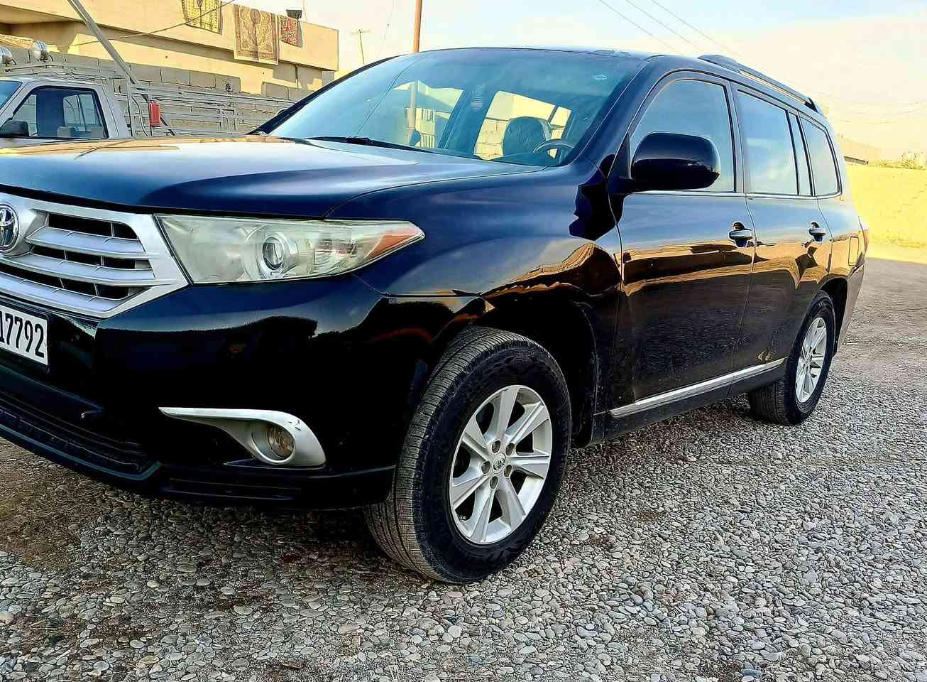 من رخصت الادمن
مراوس أو بيع هايلندر موديل 12 دخول كلين كفالة فقط بونيد بلعراق
مكان كركوك الحويجة ناحية العباسي 
***********
***********
