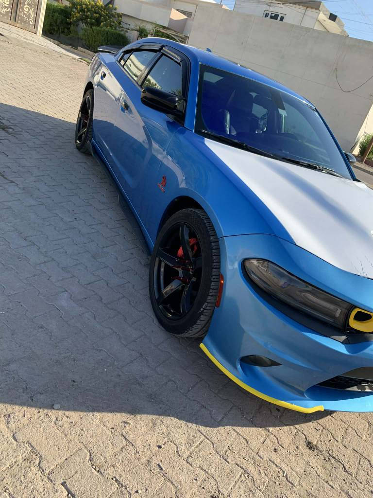 SXT بلاص
سيارة فول لفول للاخير    //أنواع المواصفات بيهة )))
__المواصفات___ماشيه 40ميل 
فتحة     
*كشنات  خزن و كهرباء وحار بارد 
ستيرن تدفةة
*كشن حضن رياضي
*شاشه كبيره رياضيه 

    سستم صوت بلادي 
  *اوبشنات رياضيه 
*محدد السرعه
*تشغيل عن بعد
*ويل كب 20 
*كامره خلفيه دواره

*حساسات
*شاشه كار بلي
*كشافات ضباب

*مرايا متحسسه للاضاءه العاليه
*دخول ذكي بصمه 
هواي بعد بيه مواصفات
——اضافات——-

منظومه زنون عالي  اصلي شرط // ثلجيه
بيوجكترات. زنون 
سياره نصبته احله من الصور تجي وشوف سياره جديده بمعنى كلمه ادامه عليه من شركه صدر جديد بمعنى كلمه  اي نقص مابيه 
سعر 225
___

الحادث____
((حادثه خفيف  جداً)) جاملغ وره وقبق صندوق مبدل بلادي بونيد محدث 

*********** بغداد, العراق
