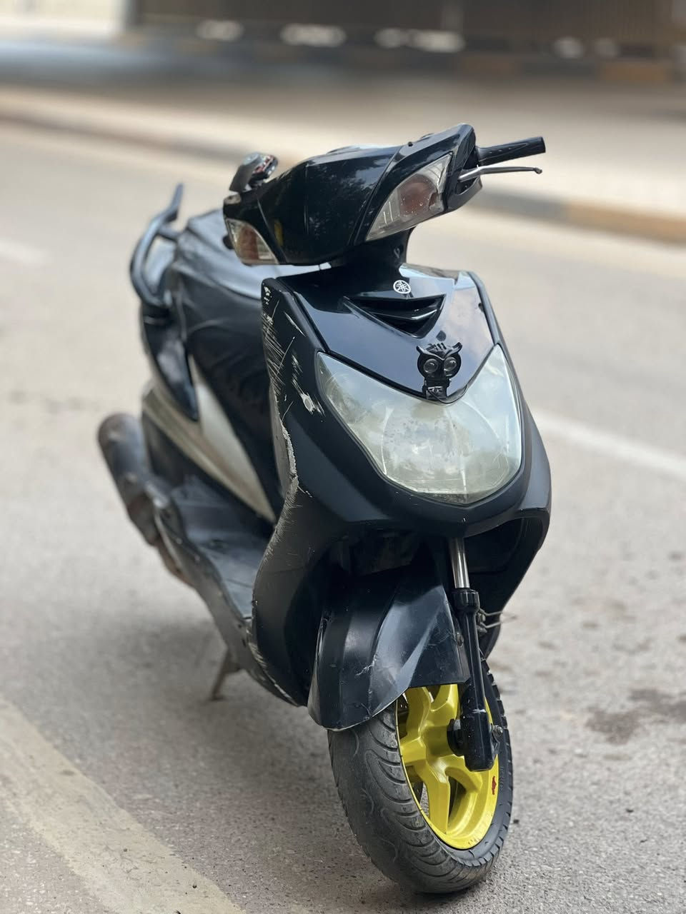 سلام عليكم دراجه سكنس فحل شرط معدل وشلعه نكره سلف بكل وقت نضافه كدام عينك لعنون ديالى بعقوبه صناعه ثالثه سعر400وبيهة مجال حك جيه الرقم صاحب الدراجه :***********
