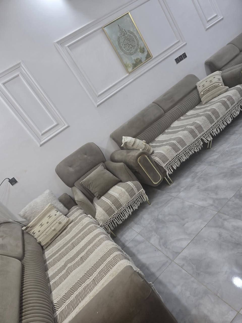 تخم ١٠ مقاعد للبيع


**إذا كنت صاحب هذا الإعلان وتريد حذفه لأي سبب، رجاءا أرسل رسالة إلى الدعم الفني**