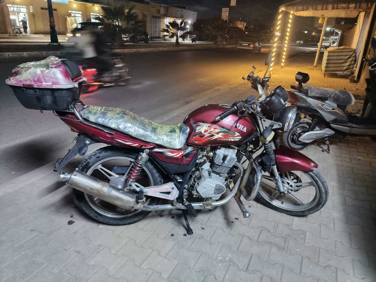 السلام عليكم للبيع
هايوشه 15 محدث شغال مايعوزه شي 
السعر 450 وبي مجال 
للاستفسار ***********
