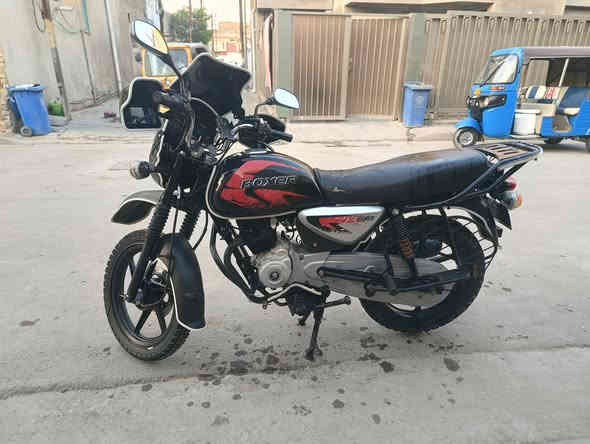 بعد اذن الادمن/بوكسر موديل 2023 مرقم بغداد بأسمي مشروع وطني تتحول جميع الاماكن فقط تفيلس كفاله عامه 
ماشيه 13 الف حقيقي/ زنون عالي وناصي يشك شك/
مصدات+واقيات+نشرات خلفيه ابيض واحمر دبل اشاره/
دراجه كامله مكمله (السعر 2500) وبيها مجال شي بسيط/
الرقم (***********) واتساب ورصيد موجود)
