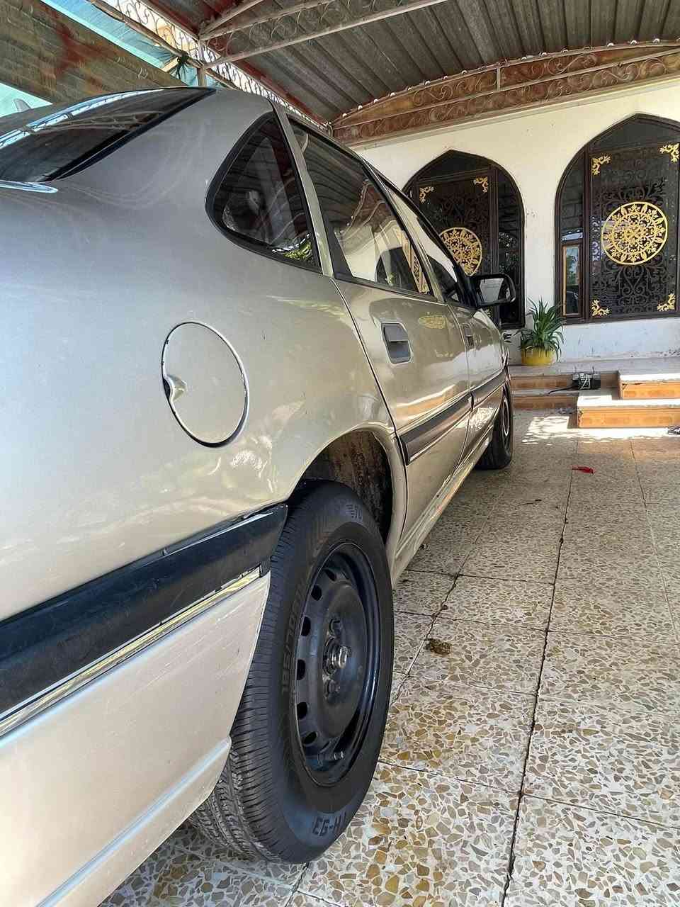 فكترا حجم 20  رقم سليمانيه سنويه جديده رقم مميز
موديل 1992
بطاقه بانزين بيها بدون حادث بدون خياس 
قاعده دبل خلفي مامصلح 
محركً جديد لاصرف ولا بخار
كير عادي 
جام عادي 
سعر 35 مكاني كركوك دوميز
***********
***********
