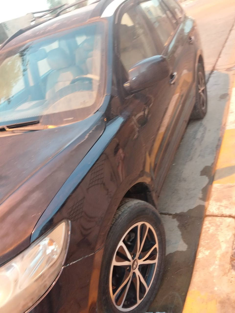 سنتافيا 2009 وارد امريكي رقم بغداد شرط التحويل  الضرر جاملغات عدد 2 محرك 3500 كير محرك تبريد مكفول السعر 125 وبيها مجال للشراي التواصل عالرقم *********** المكان الانبار فلوجه
