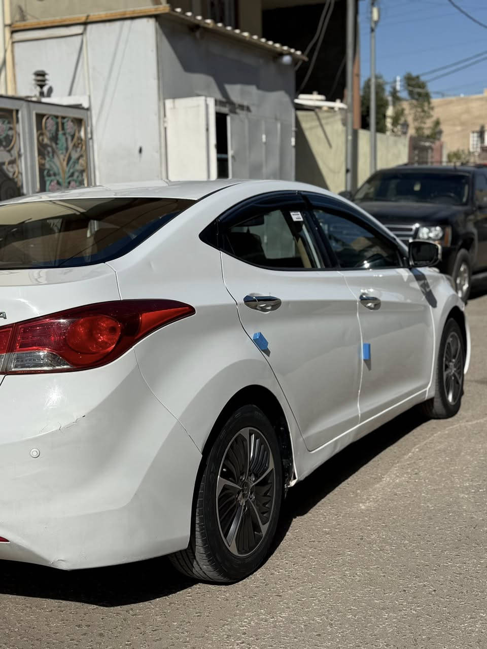 سلام عليكم النتره مديل ١٢ رقم اربيل سياره بيه قطعتين بنيد وجاملغ سياره بيه سونار سياره ما عايزه غير الحداديه 
السعر ١١٠ 
مكان السياره نجف كوفه حي ميسان رقم الهاتف ***********
