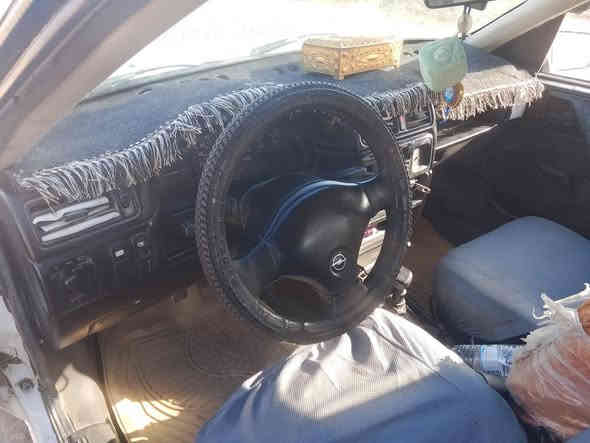 اوبل فكتره حجم 20موديل 92 كير ومحرك شرط طخم جديد تواير فوك الوصط باتري جديد صبع جاملقت الوره بدون ضرب  السعر /36/بيها مجال /***********/
