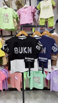 توفر لدى مجمع ستايل فأملي تراك ولادي  القياسات  يلبس من عمر 2_8  سنوات...