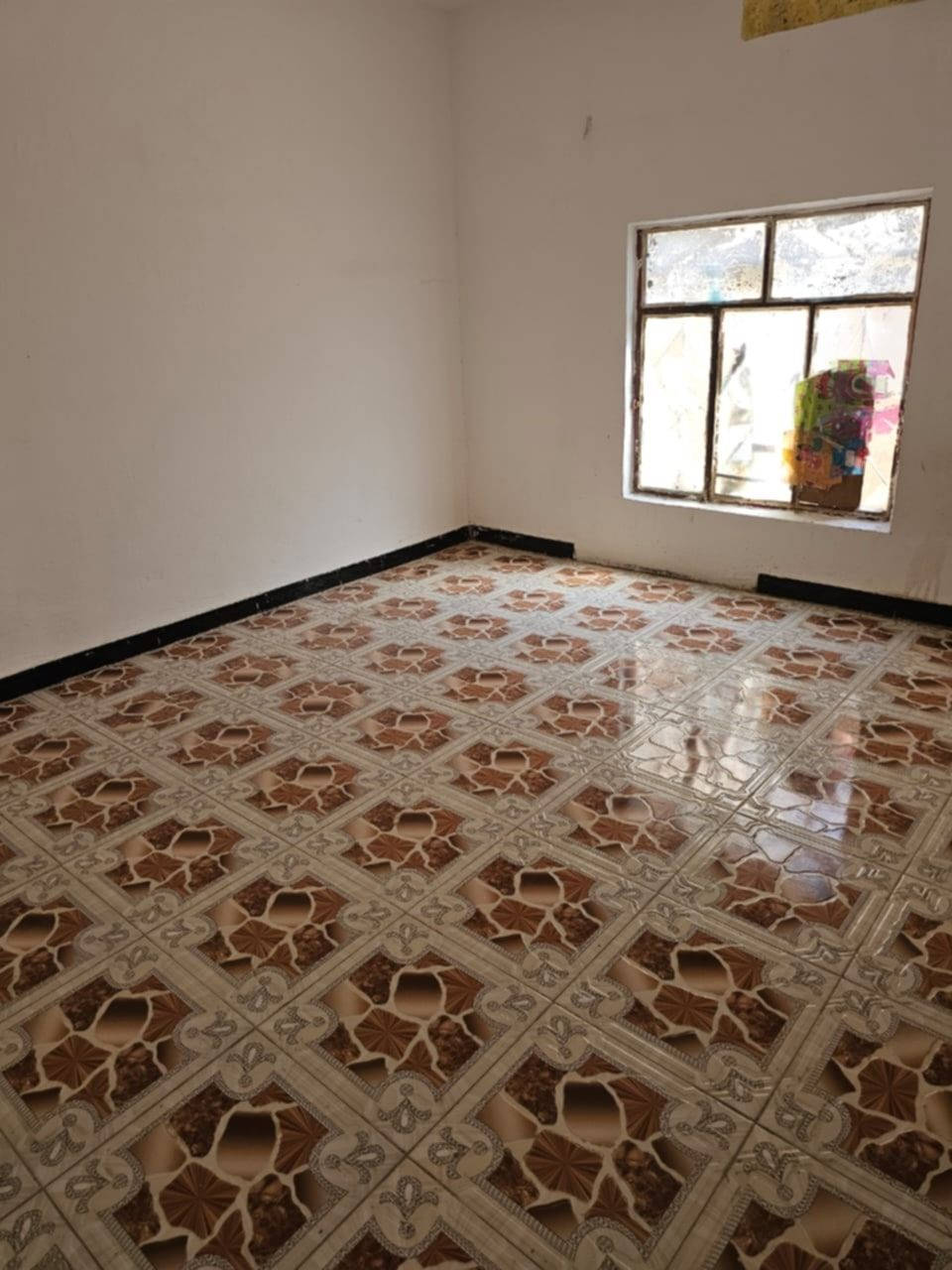 سلام عليكم 
بيت للبيع بالمجد المساحه ٣٠٠  عگاده  
ويرهم اقصاط 
السعر ٦٠اي استفسار ع الرقم  ***********
