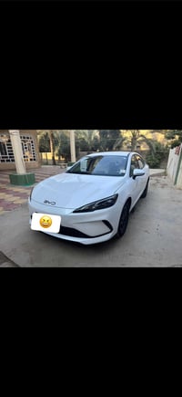 سيل فايف موديل 2025 داخل ابيض مكفوله ماشيه 10 الف معربه مغلفه الكشنات ...