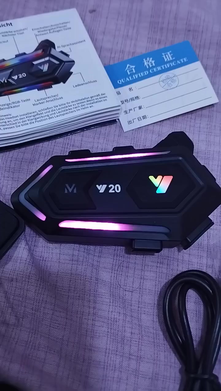 سماعة بلوتوث لخوذة الدراجة النارية نظام اتصال داخلي ملحقات كاملة بخاصية إلغاء الضوضاء مع ميكروفون ناعم ومكبر صوت مزدوج مقاومة للماء بمعيار IPX6، 16 اضاءة RGB
بسعر ١٥ الف


**إذا كنت صاحب هذا الإعلان وتريد حذفه لأي سبب، رجاءا أرسل رسالة إلى الدعم الفني**