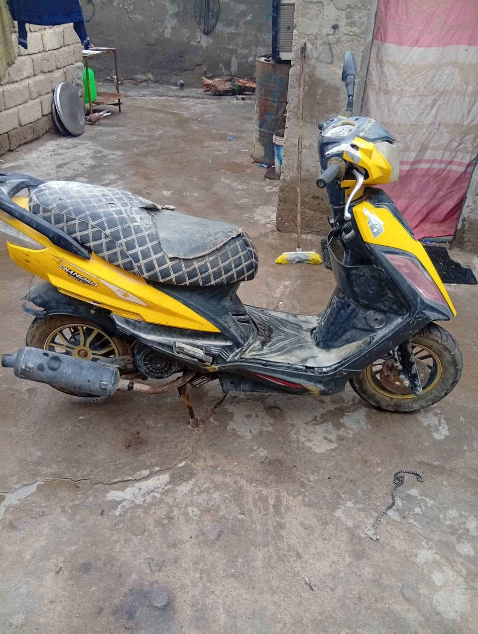 السلام عليكم دراجه للبيع مكان البصره الزبير عاوزه بس باتري شغاله***********
