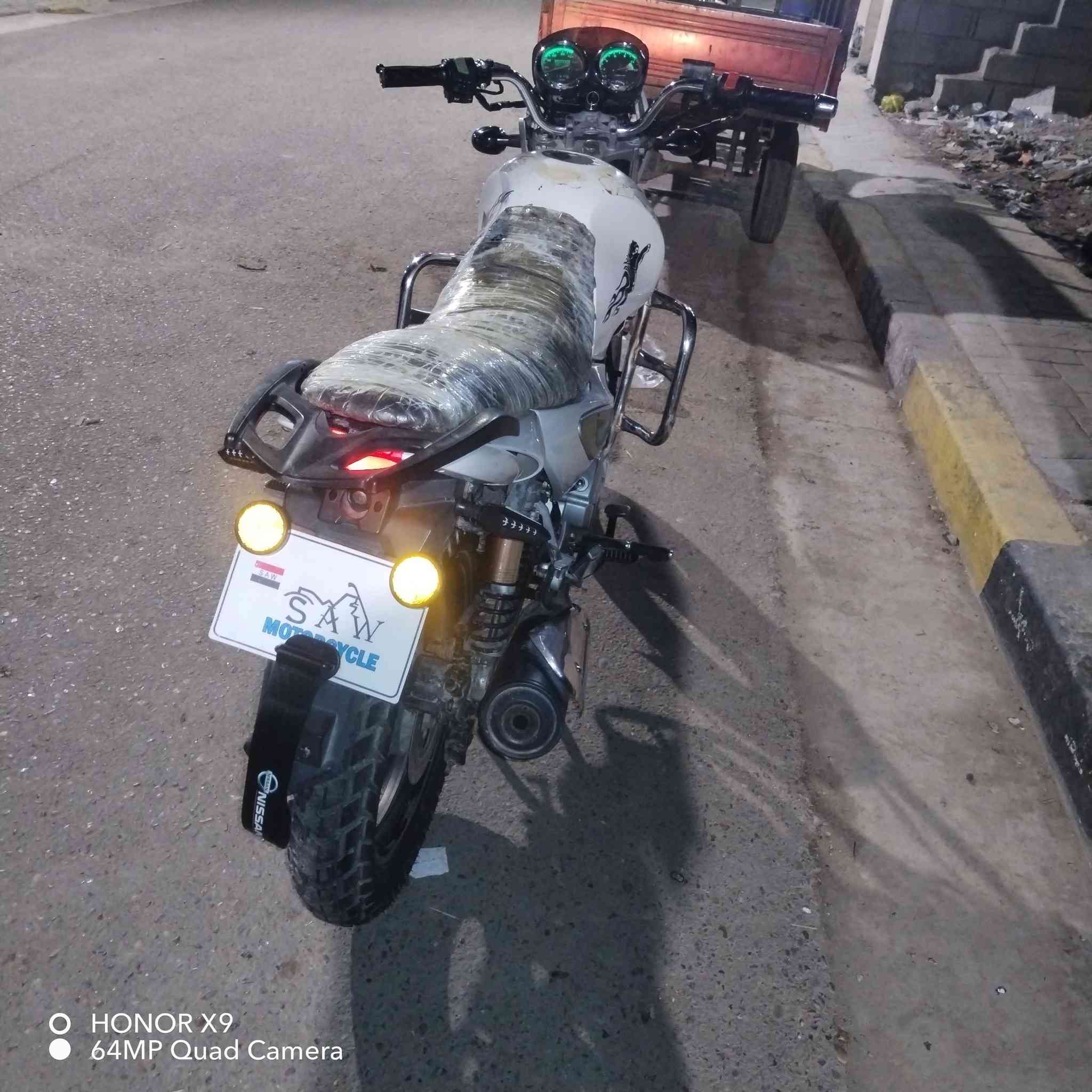 ماطور سنكي 2015 للبيع نظيف بس بي صوت بالمحرك
السعر 500 وبي مجال للشراي  مكاني بلد  الاتصال على الرقم ***********
