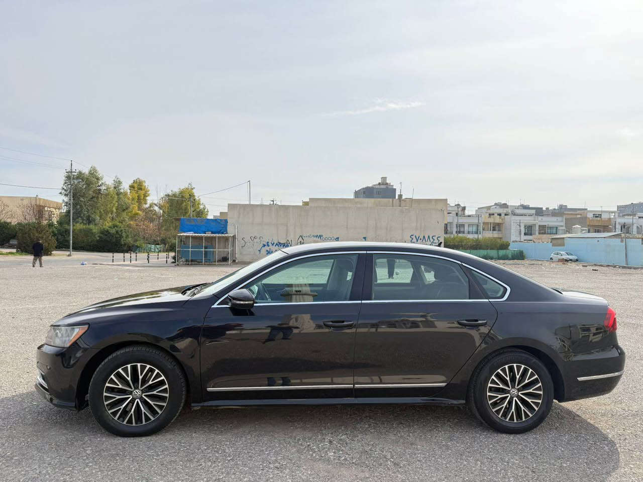 پاسات 2017 Se 
201km
چوار پارچە لای سەکن بێ ژۆری بێ ئرباک پیش پیشت کەپس گیر مەکیبە بە شەرت 
0750 705 0110 أربيل, العراق
