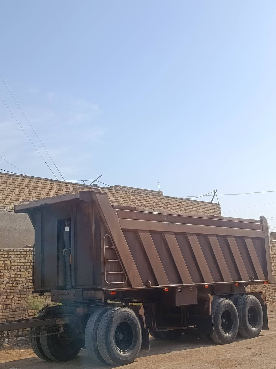مقطوره للبيع شغل بغداد عادل الدفاعي طول 740شاصي 16دناكير 16 مكفوله لسعر160وبيه مجال *********** مكانه العماره
