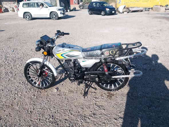 دراجه للبيع كفاله عامه موديل 25  كلهه شغال

 مابيها اي نقص وراق بيها. بصمات كامله ❤️️

سعر 800 بيها مجال قليللل 💕👋

مكاني ديالئ خالص هبهب 💕👋

رقمي ***********💕👋
