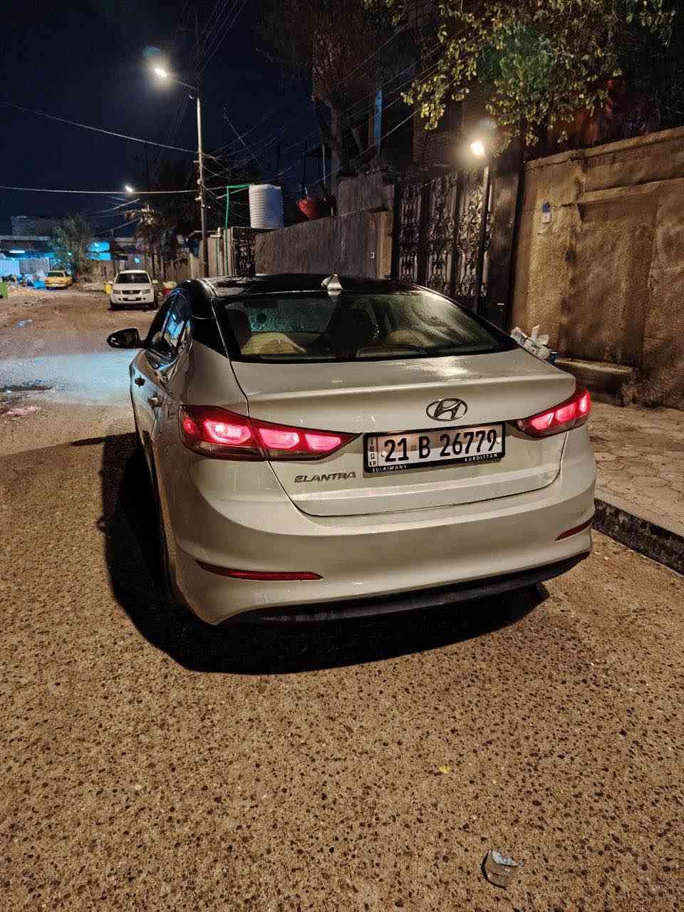 السلام عليكم
النترا 2017 وارد امريكي
رقم سليمانية هزة وسنوية جديدة بسمي شرط التحويل سيارة كاملة ومواصفاته معروفة
كامرة خلفية 
حساس اطارات
ABS
سنتر لوك
بصمة
تايرات جديدة 
سيارة مصروف عليه هواي انارة وحدادية كله جديدة
تبريد جديد كمبريس وراديترات كله جديدة لاحماوة وشرط تبريد ثلج
ومنظومة البانزين كله جديدة من فيتبم الى اخر شي السيارة ماناقصة شي
* السيارة بيه قطع صبغ انا ابيع صبغ عام حادثه بمريكا جان قبق الجنطة وبالعراق صاير بيه حادث يم راعيه القديم فانا ابيع صبغ عام البدي مامكفول اكفل فقط اصوليات وكصة وتحويل 
* ملاحظة بيه خربطة بالمحرك بس المحرك يرادله تصفيه وترتيب 

السعر 96 ورقة وبيه مجال بسيط حك الجية بدون مراوس فقط بيع رجاءً اقرو الوصف قبل الاتصال 

*********** البصرة, العراق
