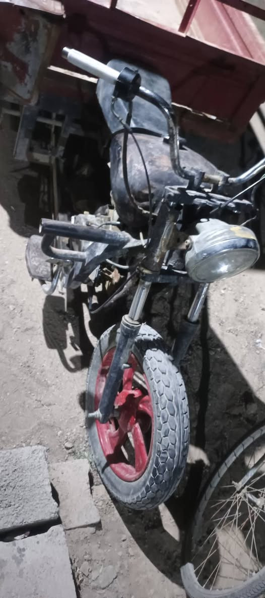 السلام عليكم  شباب ستوته كلك بدون اوراق ابيعها علا ازگاطها 500 او بيها مجال او تددللون علي ***********هاذ رقمي او خاص موجود
