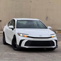 كامري SE • هايبرد • ٢٠٢٥