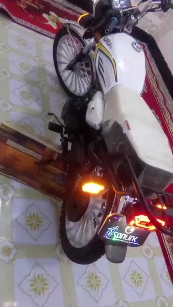 سلام عليكم دراجه للبيع موديل 2025. كفاله عامه اوراق كامله مكان بغداد نهروان سعر 650. وبيه مجال ***********
