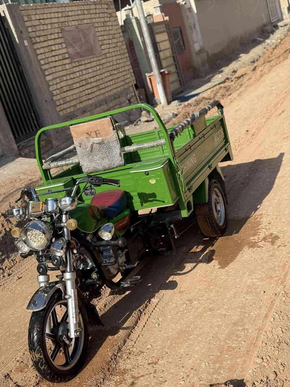 سلام عليكم ستوتة موديل 23 نضافة كدامك نضيفة عارضهة 2500 وبيهة مجال مكان حلة ***********
