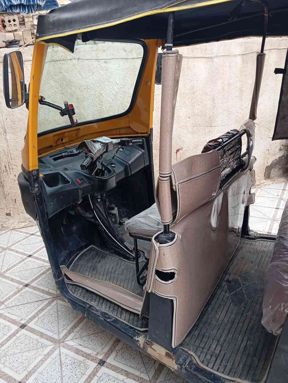 تك تك تي في اس للبيع موديل 18 تك تك خير من الله وراقه كامله اوصوليه السعر 2700 مكاني بغداد نهروان وهذا رقمي ***********
