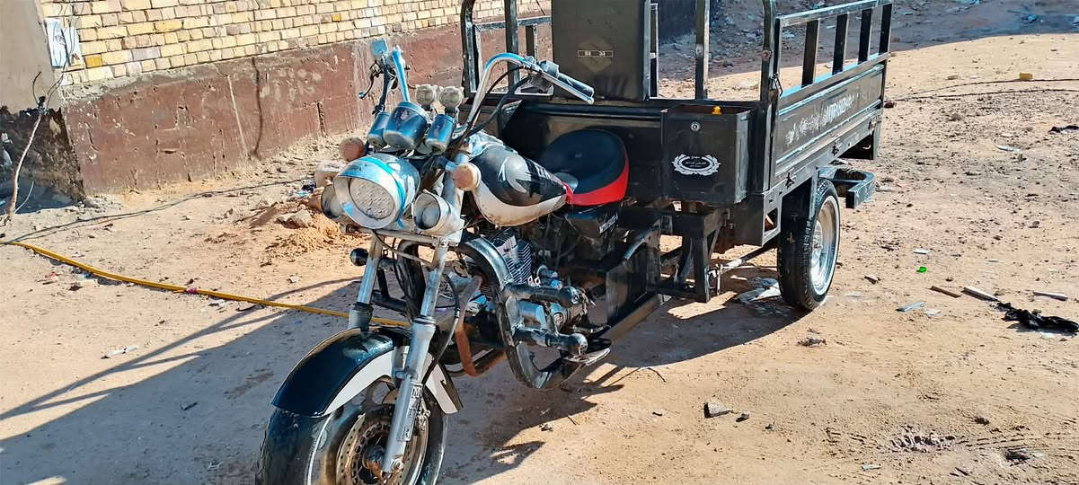 السلام عليكم دراجه للبيع موديل 2015 اوراق  السعر واحد وربع وبيها مجال   العنوان النجف حي النداء عمود 83 شارع كربلاء نجف مكينه عايزه تجفيت بس وممجفته ابد شاصي مكفول ***********
