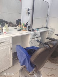 غراض حلاقه كامله للبيع استفسار /07507291139 السعر يتحدد عل تصال