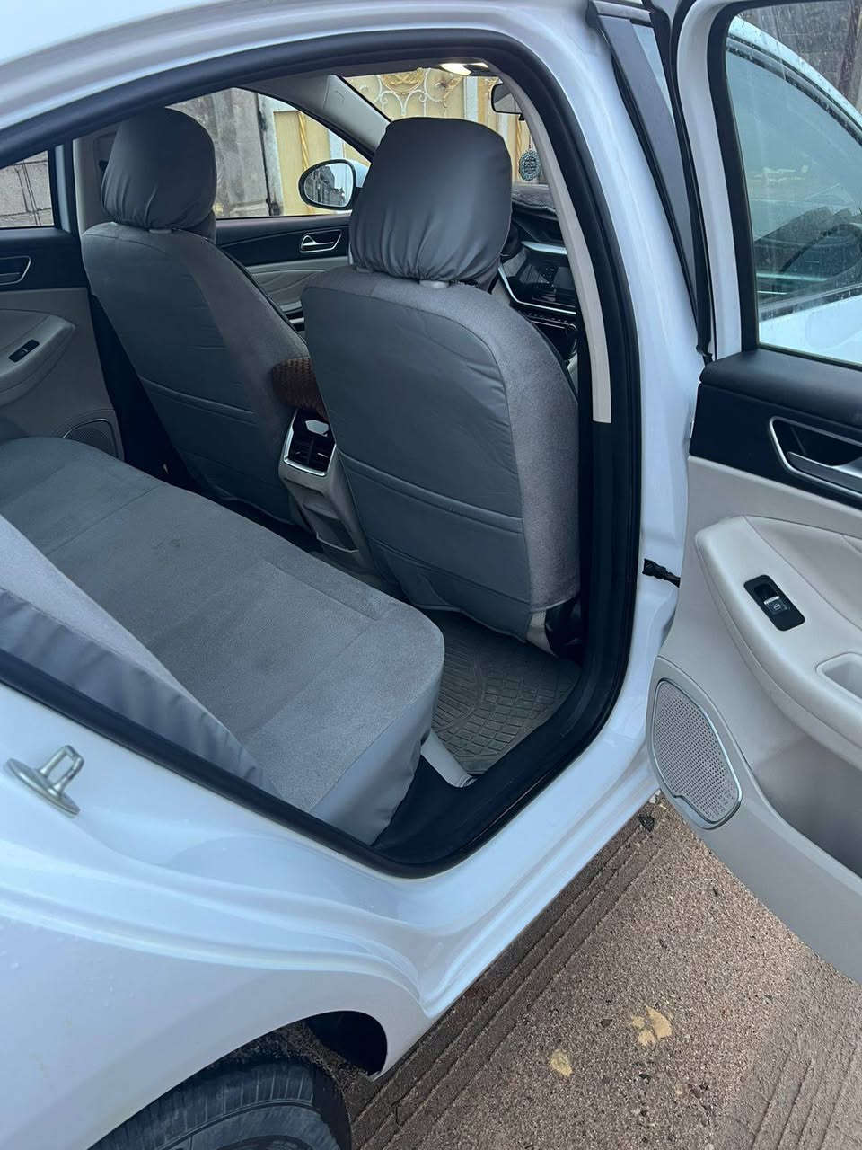 سلام عليكم سياره شيري اريزو5 مديل2025 للبيع سياره مكفوله كفاله عامه السياره حلوه ومرتبه مال شغل ومكينه1500 تنفس طبيعي ماكو صرفيه سياره تعبان عليهه ومرتبهه دواخلهه دوشمه جديده وارضيات تغليف جلد السياره كير ومكينه وحداديه كفاله ماعايزهه شي مال بيت والله سنويه بأسمنه تحويل ثاني يوم سعرهه108 وبيهه مجال للشراي عنوان البصره شط العرب الجزيره للاستفسار الاتصال ع الرقم***********
