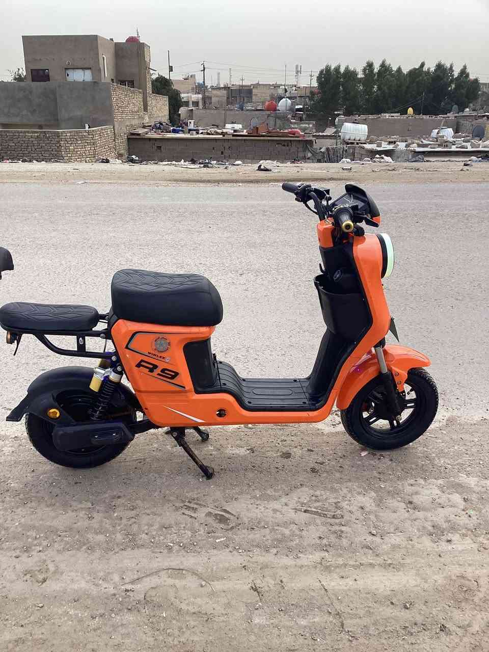 السلام عليكم دراجة R9 للبيع
شركة وينلي قبل شهر اخذتها نضيفة اللون برتقالي
سرعة 109 نقص بس جاملغ خلفي مكسور وكاع من السعر
لايت عالي ناصي نشرات الوان بيها بريك فلنجة خلفي ومامي 
البطاريات بحالة جيدة جيدة اروح بيها للداوم وارجع 
غراضهة موجودة السلة وغيرها
السعر خاص


**إذا كنت صاحب هذا الإعلان وتريد حذفه لأي سبب، رجاءا أرسل رسالة إلى الدعم الفني**
