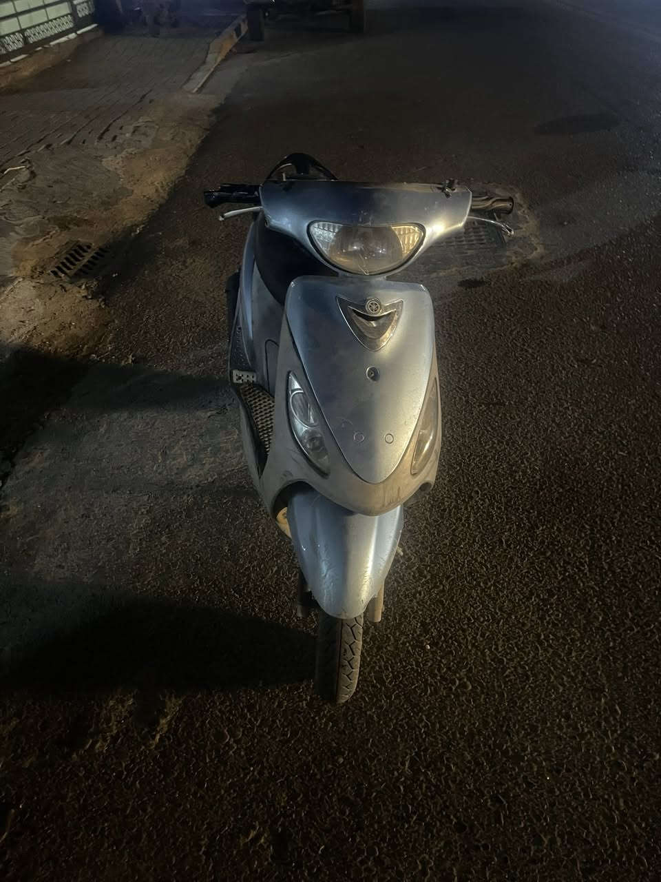 سلام عليكم ماكس منغولي مناقصها شي نكره سلف بيها بس الجامه مال دشبول مكسوره فقط ماعرف مفتوحه لو لا دراجه حلوه ب٤٠٠ قفل  بغداد الحريه شراي اتصل ‭ ‭ ٠٧٧١ ٢٠٧ ٧٨٧٢‬
