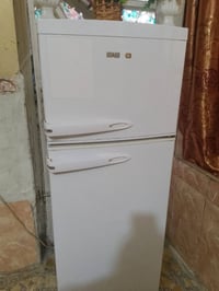 ثلاجه نضيفه اخت الجديده للبيع 07705835579 تواصل على الرقم اتصال او وات...