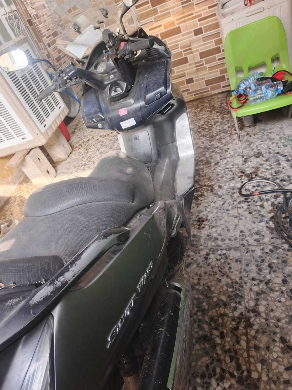 دراجه للبيع كوم حديد سلفر 400 دراجه مراوس وبيع مكانها بغداد***********
