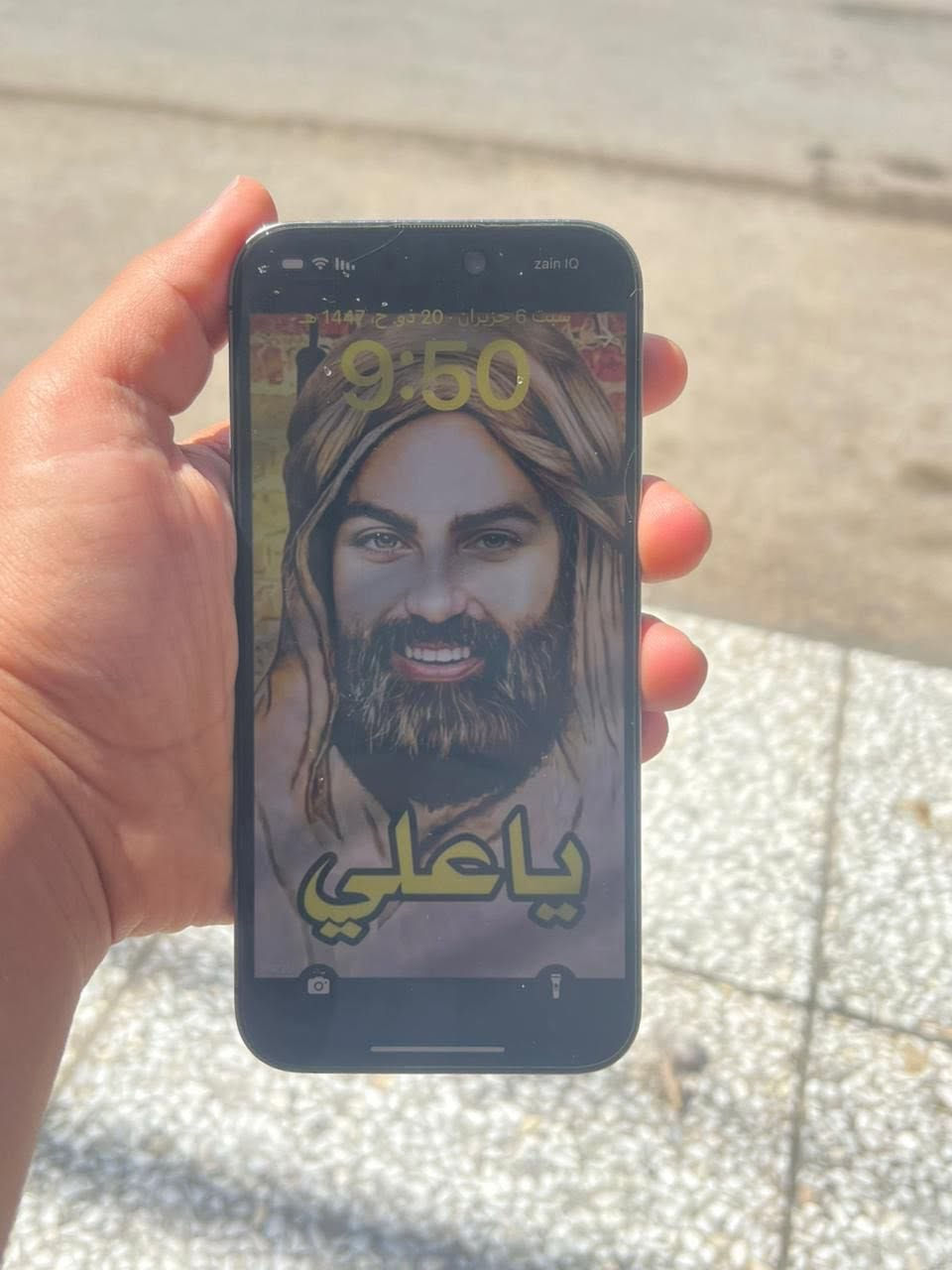 السلام عليكم جهاز 14برو  ماكس مبدل ضهر وكاله اصلي مكفول من كلشي غير الضهر الباقي كله بلادي الجهاز شرق اوسط ماستر ثلاث AAA بطاريه 85 اكرر مكفول من كلشي غير الضهر واي شي يطلع بي مرجوع والملحقات فقط كارتون مطابق اصليه وشاحنه اصليه سعره 825 وبي مجال  تواصل *********** / ***********
