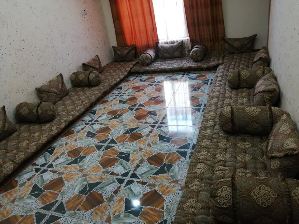 خياطه المفروشات المنزليه وتجديد القديم  وتتوفر خدمه توصيل *********** عنوان سايدين النداء
