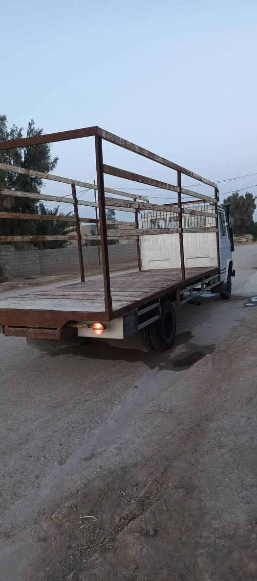 سلام عليكم سياره مارسدس خرسه للبيع رقم نينوى تخم تاير حداديه جديده كهربائيّات كله  دوشمه جديده مكينه صلاح الدين لا بخار ولا تنقيص كير اكسن فرين دكسن مكفولات سياره جاهزه واسط الكوت شراي يتصل مكلف بل نشر مكلف بل نشر ***********
