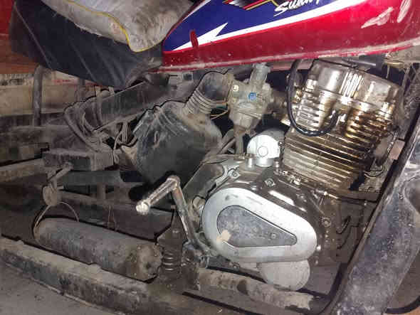 سلام عليكم ستوته للبيع كهربائيت طافيه باب البدي ماكو السعر 500بيها مجال حك الجيه *********** هاذا الرقم مكاني بغداد سبع قصور
