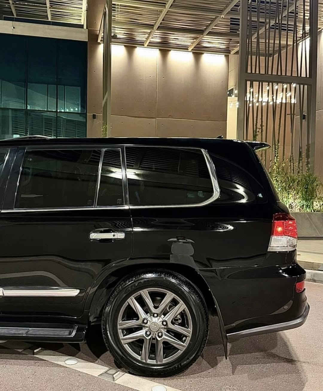 السلام عليكم مراوس بجالنجر هلكات
سياره باسمي تحويل مباشر. هزه جديده وكامله وفحص ورقم جديد
لكزز 
مكينه وكير مكفولات بدون فتح 
تشغيل بعد 
السياره بريمي اصلي 
داخل بيجي
3 شاشات بلاديه 
موديل 13
مري شفط 
جكات 
كشنات تدفئه تبريد 
جنطه كهرباء
رادار
تحديد مسار 
مكفوله من صبغ فقط بارد بسيط باب سايق 
ومعروفه شنو موصفات الكزز يرادلها جريده متخلص 
العنوان بعقوبه 
لاستفسار اكثر هاتف غير متواجد نت فقط اتصال 
***********
