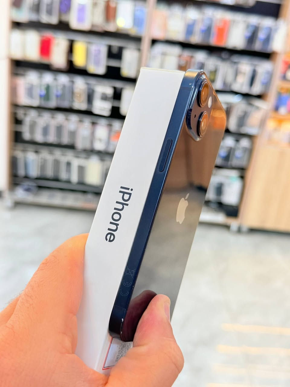 ✅  متوفر بيع بلنقد ولاقساط ✅
ايفون 13 ذاكره 128 بطاريه 88 يعني جديد نضافه 90‎%‎ كامل ملحقاته وتر بروف فحص حاسبه كله نورمال يعني ممبدل بي شي شرط تفحص بالوكاله نموذج M الأصلي ✌️
لون مميز (ومتوفر اقساط على مصرف الرافدين )تاخذه ضمان 5 ايام اي مشكله او عطل من المركز 
السعر 400 الف 🤍☺️☺️
العنوان بغداد البياع شارع 20 مقابيل علي العناب او الشيف السوري مركز الهاتف لاصلي 
📞📞***********
📞📞***********
