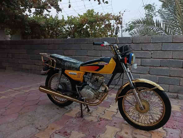 اسلام عليكم ورحمة الله 
اللبيع نامة برو 4كير 
نشاط فول 
محرك لاصرف 
ولا تبخير 
موطور نضيف
كهربائيات شغالة 
السعر، 360وبيها مجال 
يرهم مراوس 
مكاني بيجي قرية المزرعة 
هـــ***********
