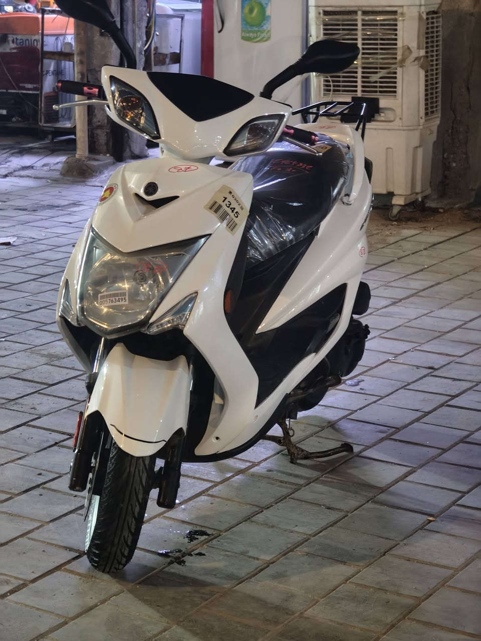 سلام عليكم 🫡 
دراجه اللبيع 
دراجه  جديده سكنس لد ياباني  
شلعه معدل   كهربايات كلهه شغله 
قرب مطعم ليمونه  اللستفسار  📞***********
