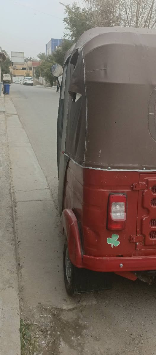 السلام عليكم تكتك موديل 2017شهر12 مگمرگة2018 أوراق اصلية والگاعية اليمنة واگعة مبينة بل صورة ‏‪***********‬‏ السعر 2700 وبيها مجال قليل
